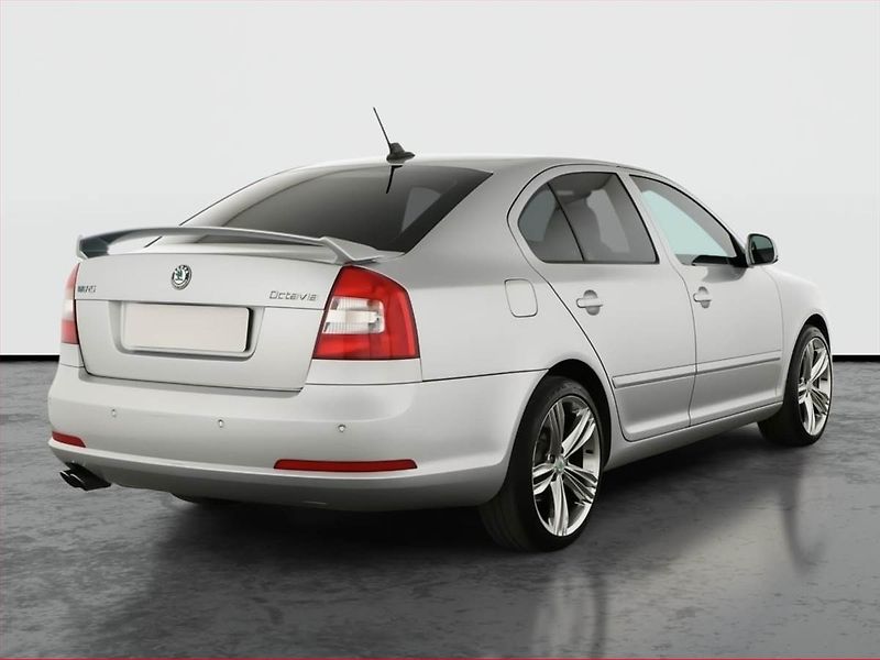 Škoda Octavia (2011) RS 2.0 TSI, Xenony, Tempomat - fotka 5 z 13