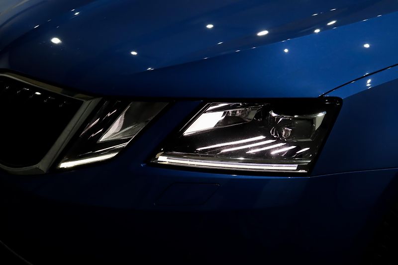 Škoda Octavia 3 FL Combi 1.4 TSI 110 kW DSG - fotka 9 z 29