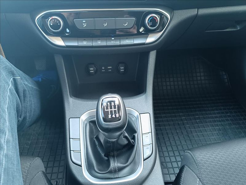 Hyundai i30 1,4 T-GDi Comfort - fotka 13 z 17