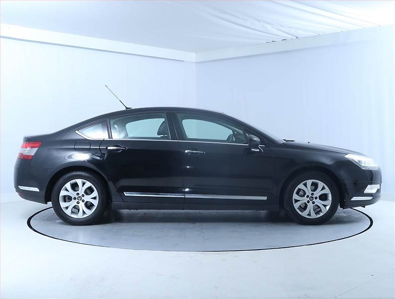 Citroën C5 (2014) 1.6 HDi, nová STK, slušný stav - fotka 6 z 18