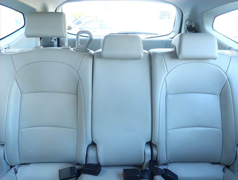 Nissan Qashqai (2012) 1.6 dCi, 4X4, 7 míst, Navi - fotka 10 z 24