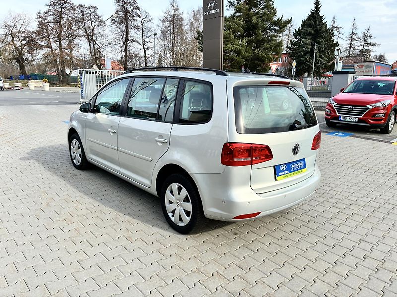 Volkswagen Touran 2.0TDi 103kW DSG NEZÁVISLÉ TOP - fotka 5 z 29