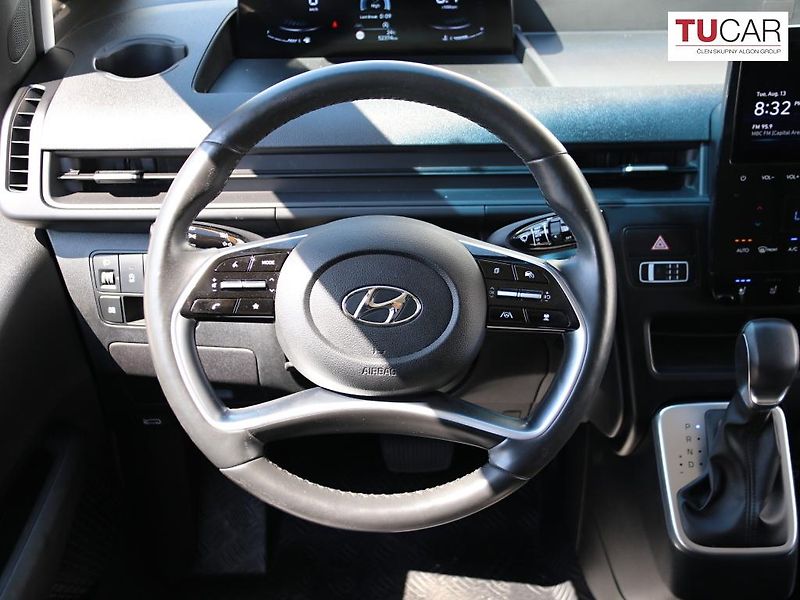 Hyundai Staria (2022) 2.2 CRDI 4x4 9 Sedadel, Kůže  - fotka 13 z 37