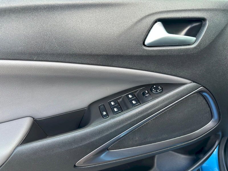 Opel Crossland X (2019) 1,2 / 81 KW / automat - fotka 20 z 30