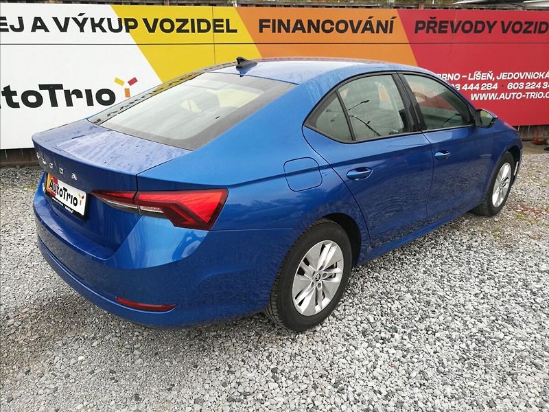 Škoda Octavia 2,0 TDI DSG - fotka 3 z 22