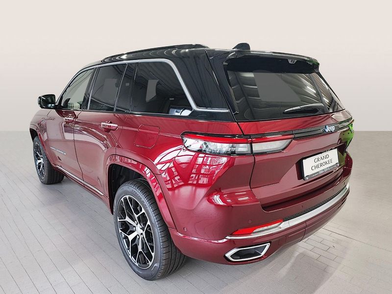 Jeep Grand Cherokee (2024) SUMMIT RESERVE 4xe - fotka 3 z 9