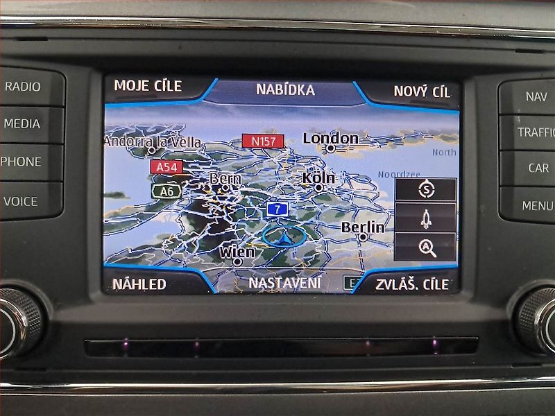 Seat Leon (2012) 1.4 TSI, Navi, Tempomat - fotka 13 z 17