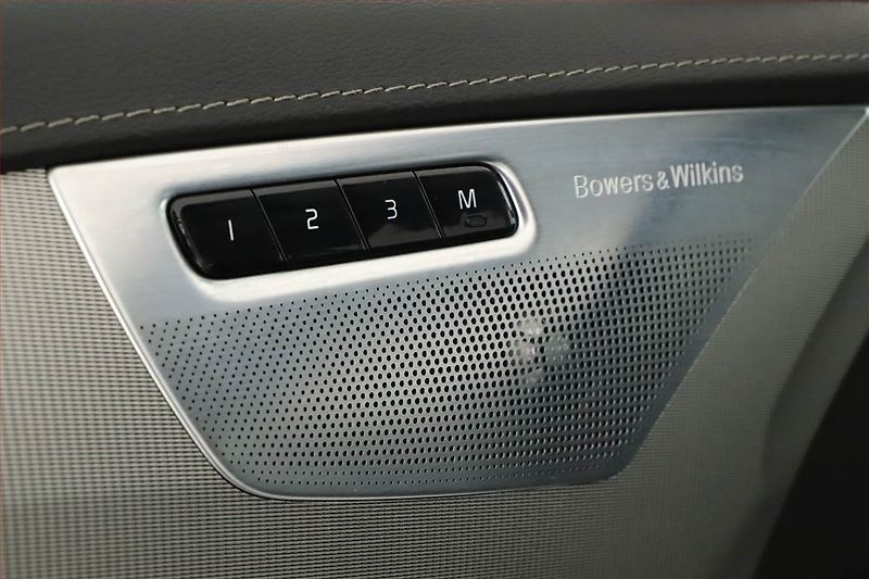 Volvo XC90 (2020) B6 AWD - fotka 24 z 31