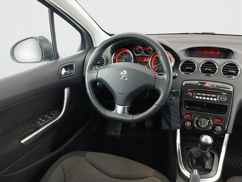 Peugeot 308 (2013) 1.6 VTi, Serv.kniha, Tempomat - fotka 7 z 17