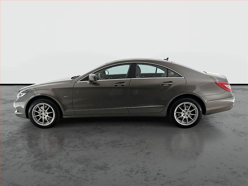 Mercedes-Benz CLS (2011) 350 CDI, Automat, Kůže, Navi - fotka 3 z 21