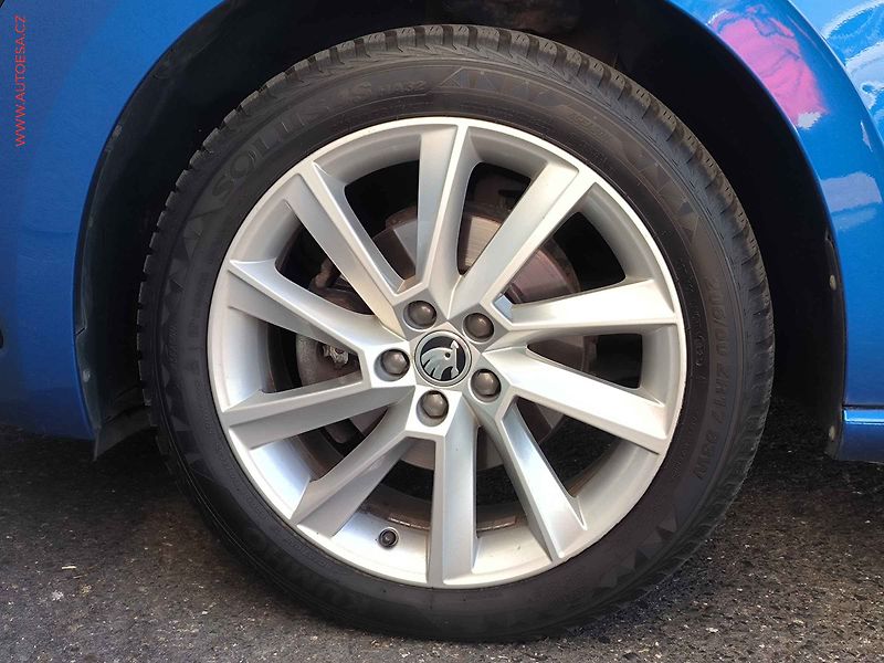 Škoda Scala (2020) 1.5 TSi, ČR, Style, LED - fotka 22 z 23