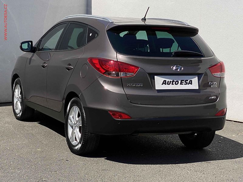 Hyundai ix35 (2012) 2.0 CRDi 4x4, Výhřev sed, - fotka 6 z 16