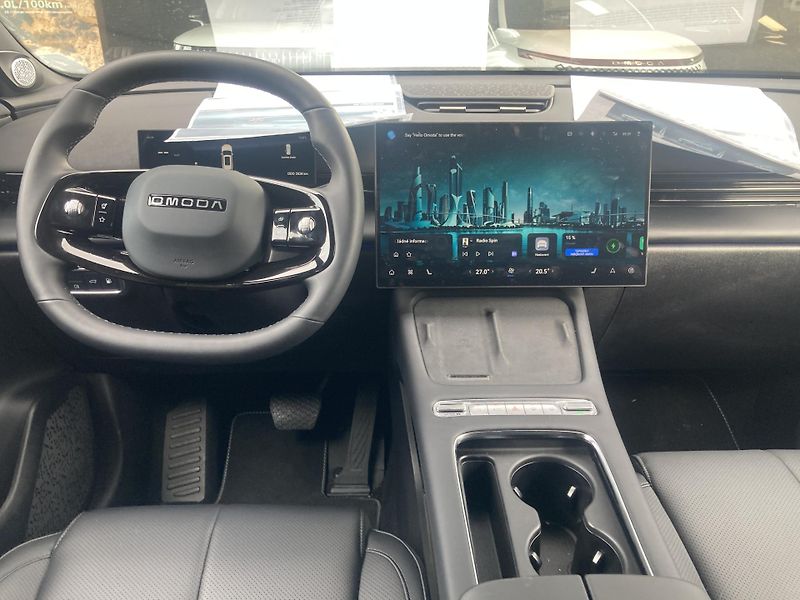 Omoda 7 (2026) Luxury 1.5 T-GDi PHEV - fotka 3 z 11