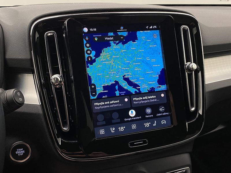 Volvo XC40 B3 PLUS BLACK EDITION AUT CZ - fotka 56 z 56