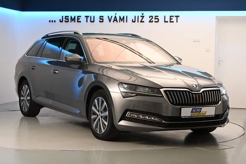 Škoda Superb (2023) 2.0 DSG Matrix LED STYLE ACC V - fotka 4 z 36