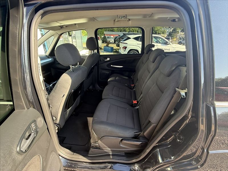 Ford Galaxy 2,0 TDCi 120 kW DPF Ghia - fotka 16 z 22