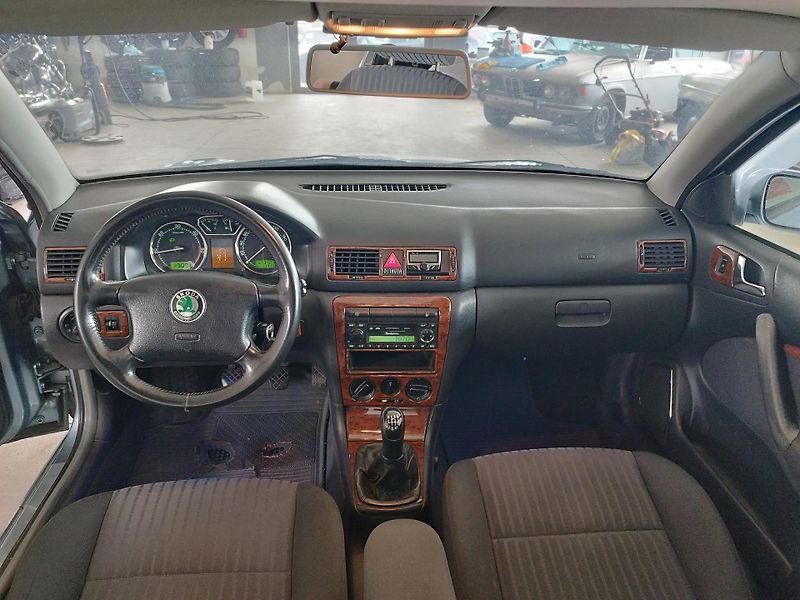 Škoda Octavia (2001) TDI,66KW,KLIMA,ALU,LED,1.MAJ - fotka 22 z 27