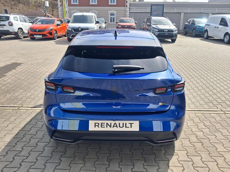 Renault Clio (2026) esprit Alpine full hybrid  - fotka 6 z 43