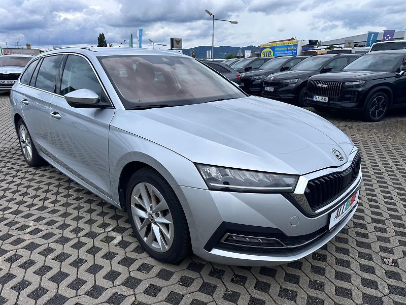 Škoda Octavia 2.0 TDI Style - fotka 4 z 15