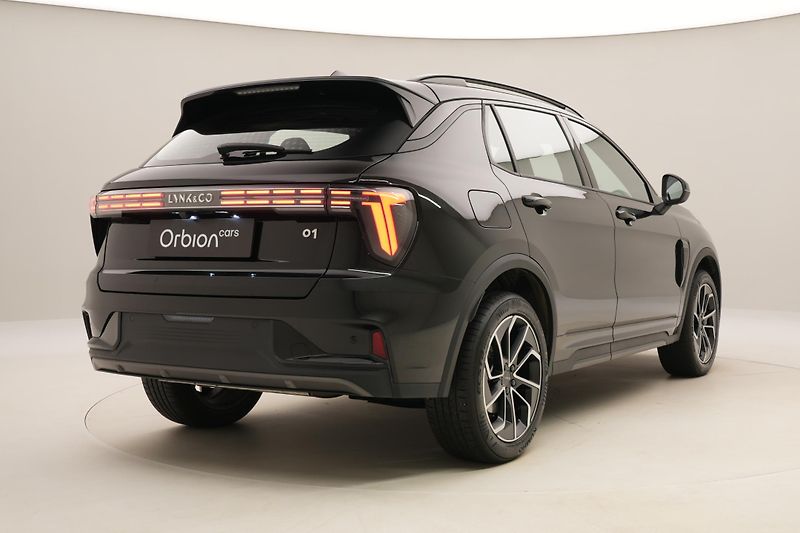 Lynk & Co 01 (2025) 01 CORE PHEV - fotka 11 z 90