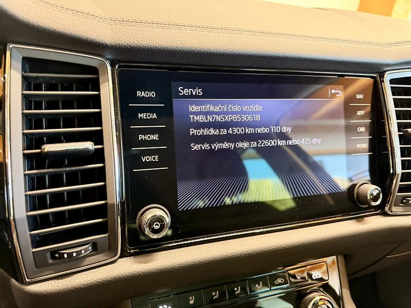 Škoda Kodiaq 2.0 TDi 147 Kw DSG 4x4 L&K - fotka 9 z 32
