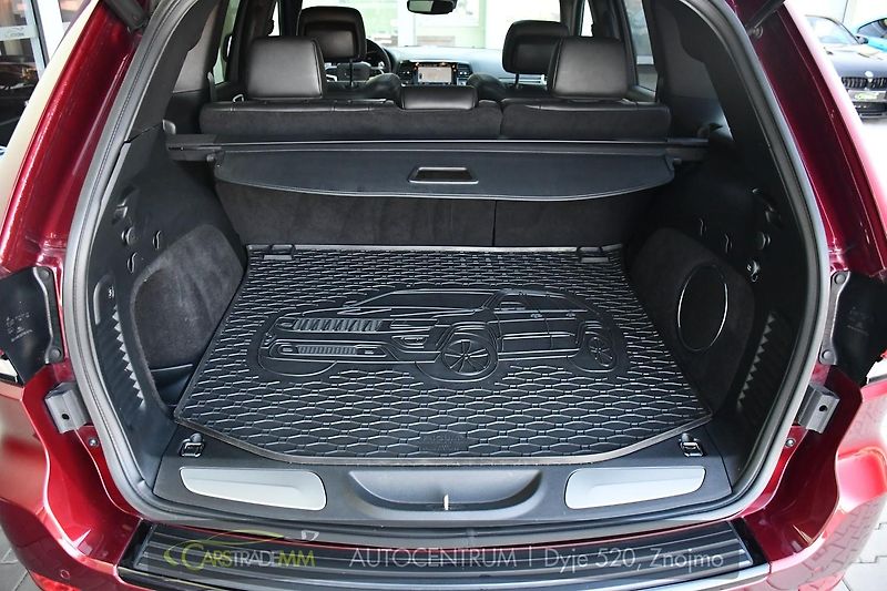 Jeep Grand Cherokee 6.2 V8 TRACKHAWK ČR 1M - fotka 25 z 49