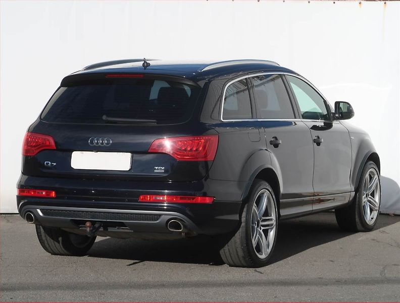 Audi Q7 (2014) S-Line 3.0 TDI, 4X4, Automat - fotka 5 z 27