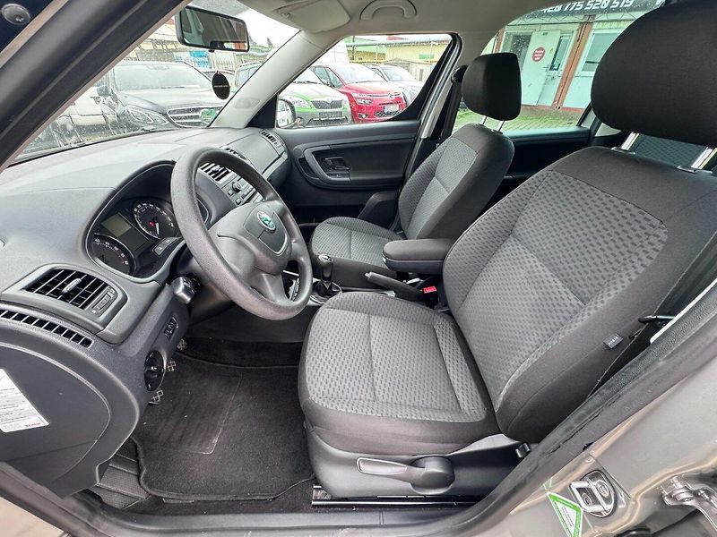 Škoda Roomster (2011) 1,6 TDI 77 KW KILOMETRY TAŽNÉ - fotka 20 z 50