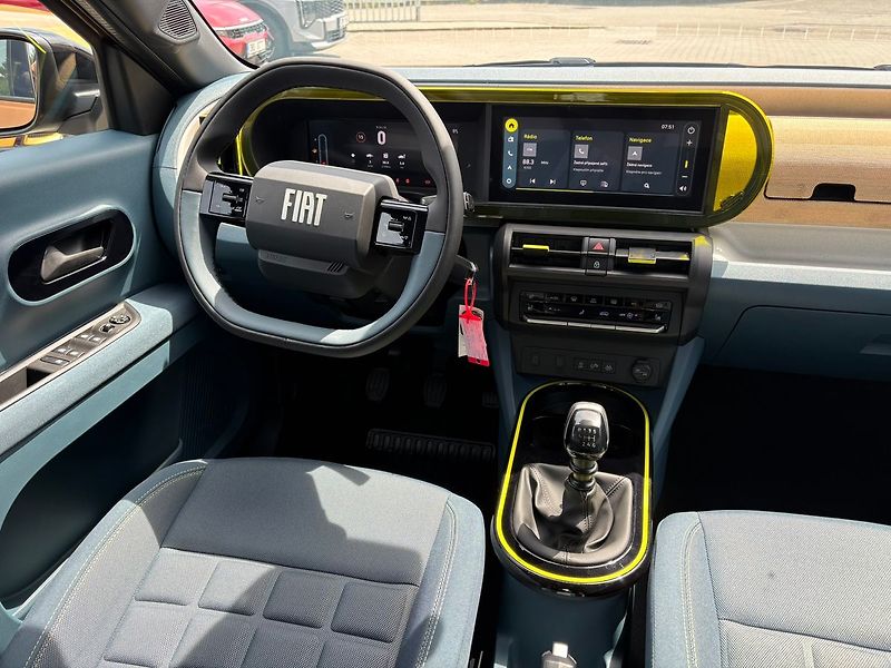 Fiat Grande Panda (2025) La Prima 1.2 Turbo 100k - fotka 12 z 16