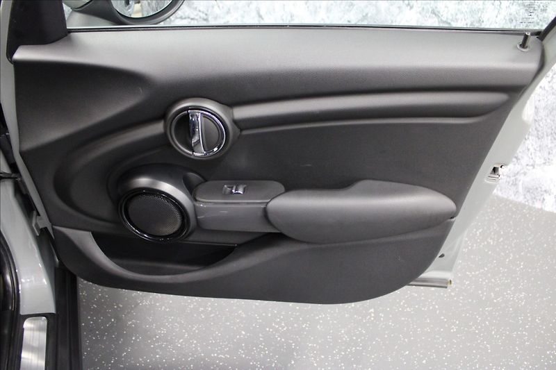 Mini Cooper 1,5 1.majitel CZ - fotka 9 z 37