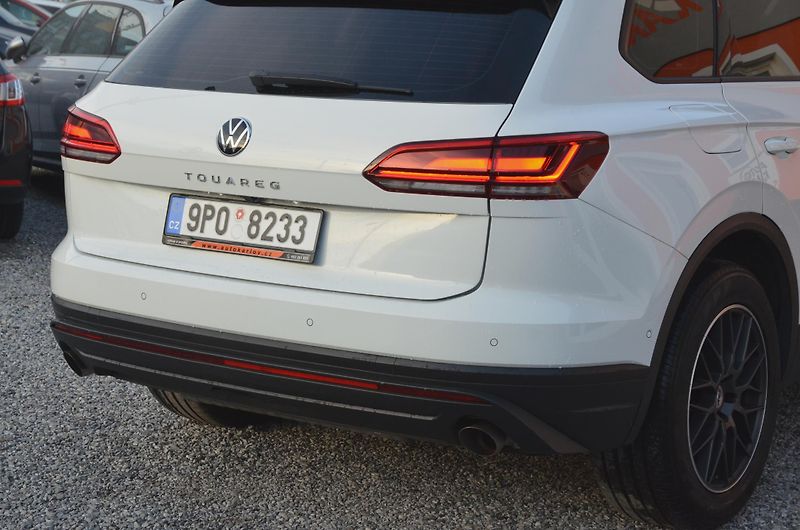 Volkswagen Touareg (2020) 3.0 TDi 200kW 4x4 / ČR / TAŽNÉ - fotka 9 z 44