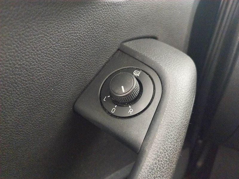 Škoda Octavia (2017) Ambition 1.6 TDI, Tempomat - fotka 17 z 18