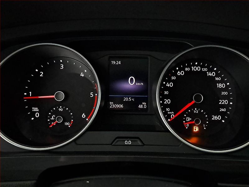 Volkswagen Tiguan Allspace (2019) Highline 2.0 TDI, ČR,1.maj - fotka 11 z 22