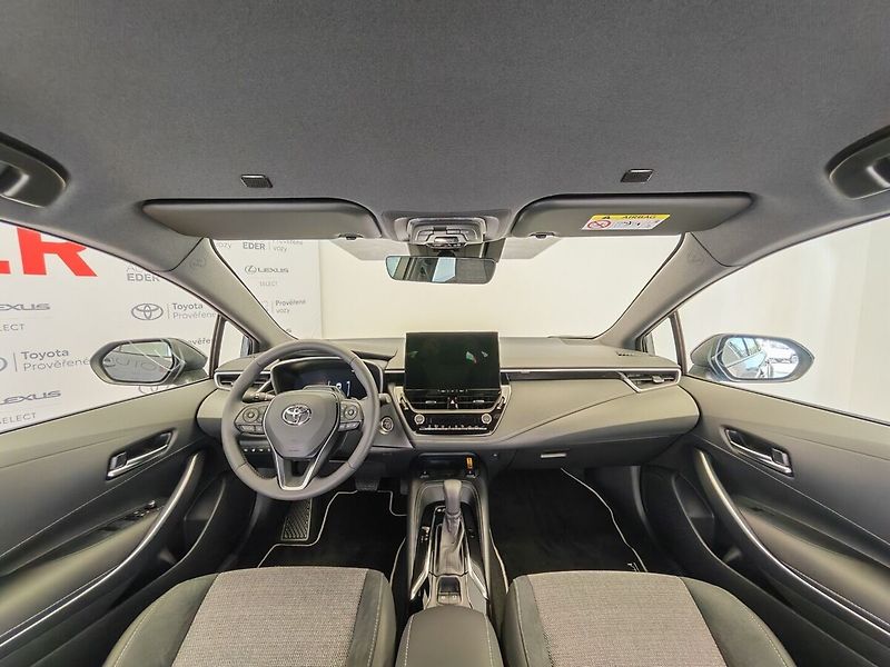 Toyota Corolla 2.0 Hybrid e-CVT Style - fotka 14 z 42