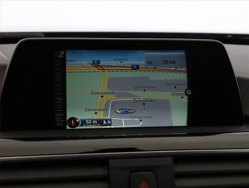 BMW Řada 3 (2017) 318 d, Automat, Serv.kniha - fotka 14 z 19