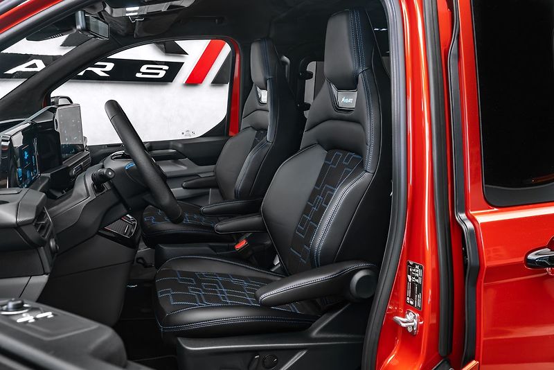 Ford Transit Custom MS-RT, 7 míst, tažné - fotka 16 z 27