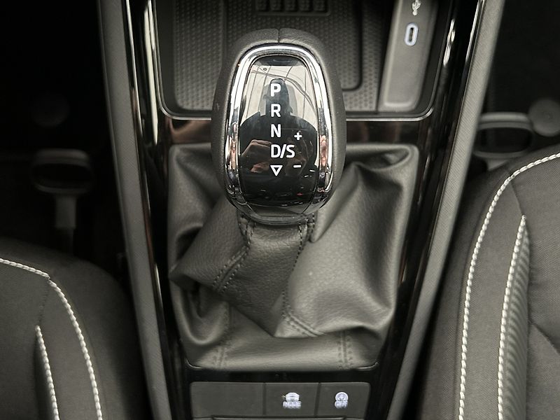Škoda Kamiq 1.5 TSI Monte Carlo - fotka 15 z 29