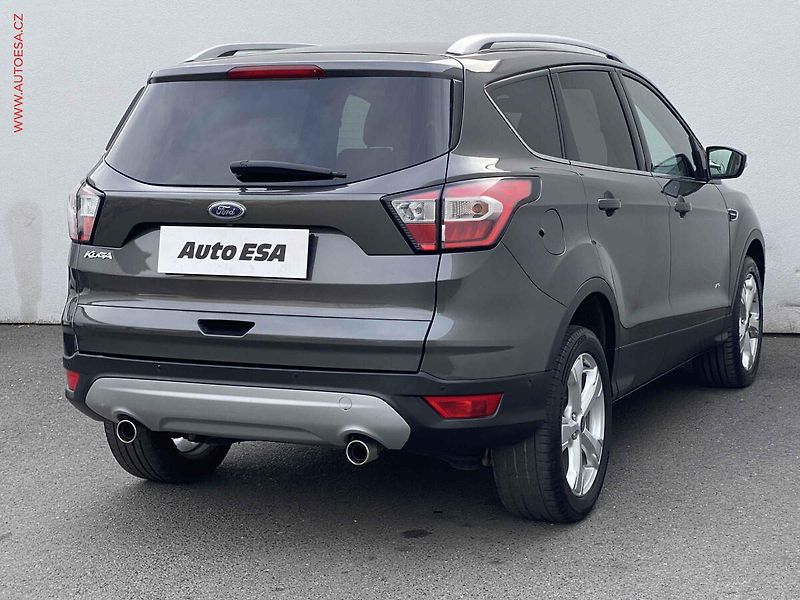 Ford Kuga (2018) 2.0 TDCi AWD, Titanium - fotka 4 z 19