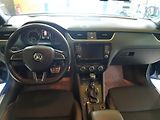 Škoda Octavia RS 2.0 TDI COMBI NAVI - náhled 9