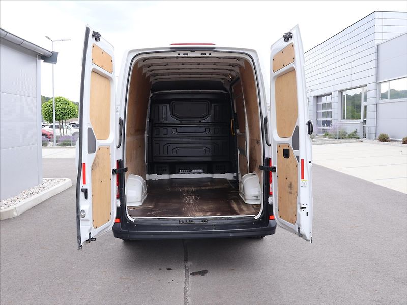 Volkswagen Crafter 2,0 TDI 103kW L2H2 CZ LED DPH - fotka 9 z 25