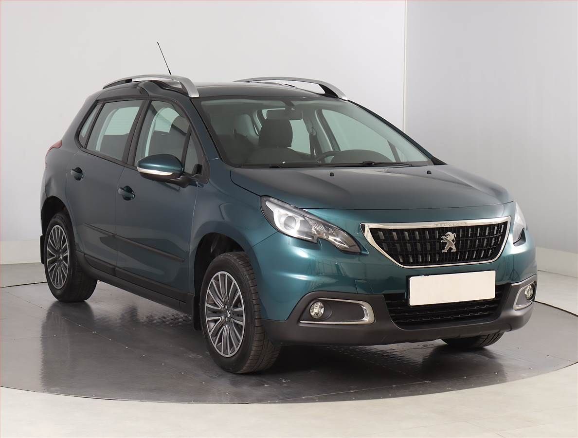 Peugeot 2008 Allure 1.2 PureTech, ČR,1.maj