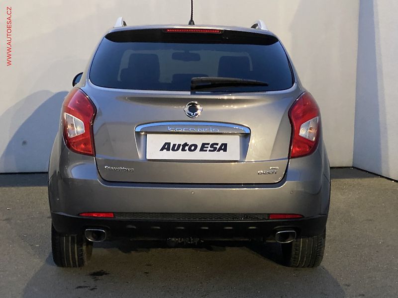 SsangYong Korando (2015) 2.0 e-XDi AWD, AC, TZ, park - fotka 5 z 17