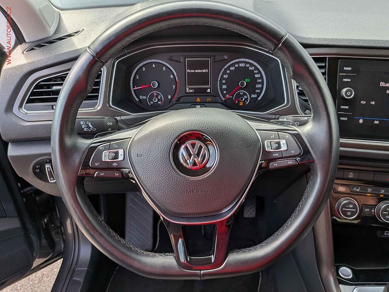 Volkswagen T-Roc (2020) 1.5TSI, ČR, DSG, LED, autoAC - fotka 15 z 17