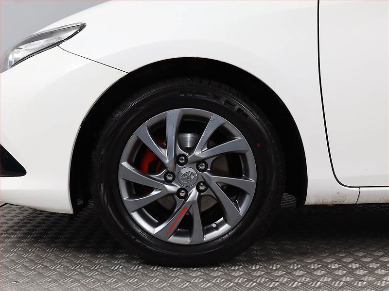 Toyota Auris (2019) 1.6 Valvematic, Serv.kniha - fotka 12 z 16