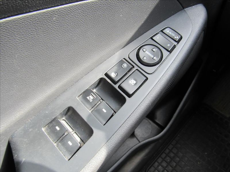 Hyundai Tucson 1,7 CRDi 85kW Nové v ČR - fotka 26 z 33