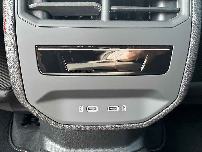 Cupra Formentor (2023) 2.5 TSI, 1.maj,ČR, AT - fotka 8 z 20
