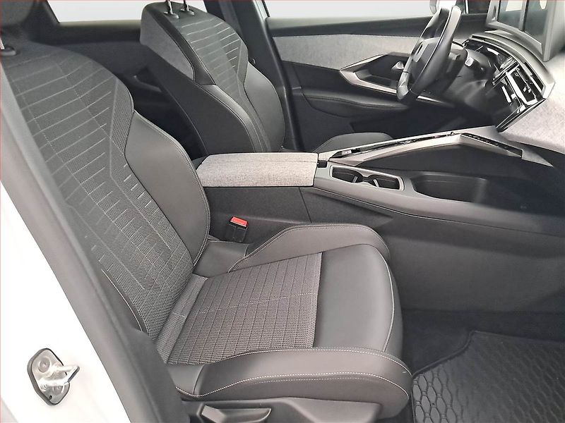 Peugeot 3008 (2025) Allure 1.2 MHEV - fotka 9 z 18