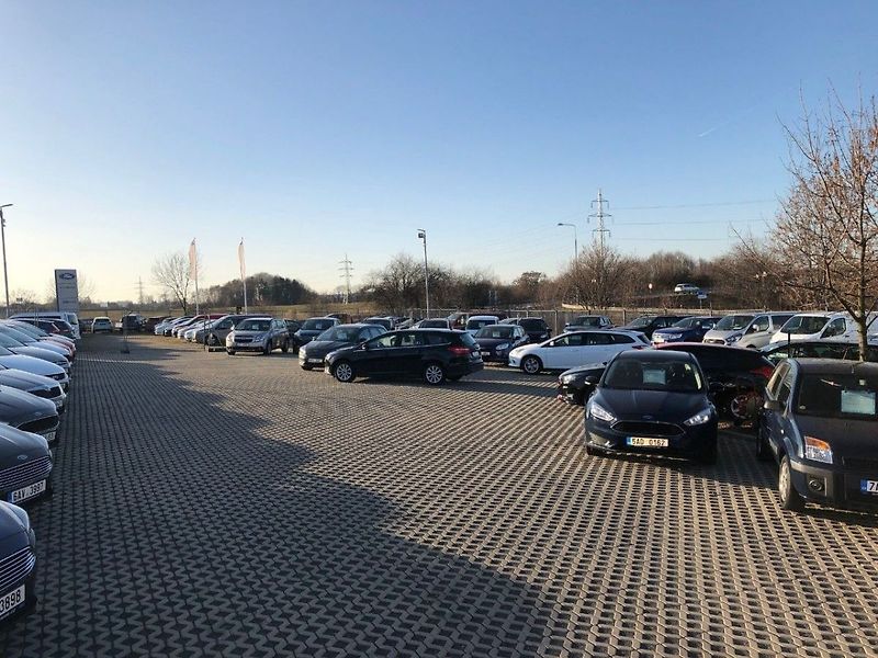 Ford S-MAX 1,6ECOBOOST,118kW,CZ,1MAJ,SERV - fotka 3 z 4
