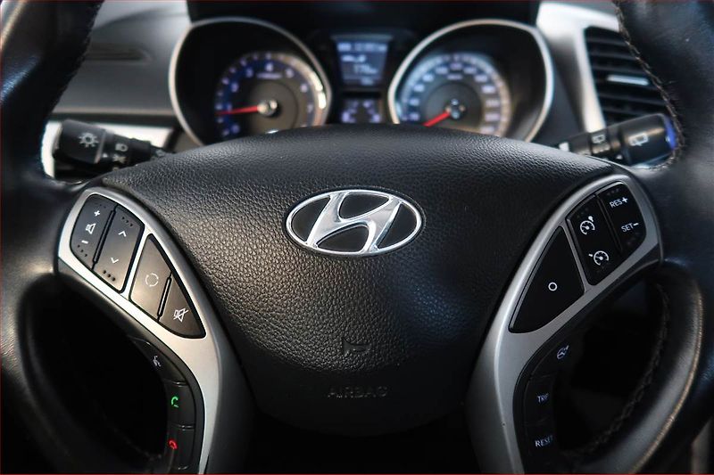 Hyundai i30 (2016) 1.6 GDI, Tempomat - fotka 17 z 18