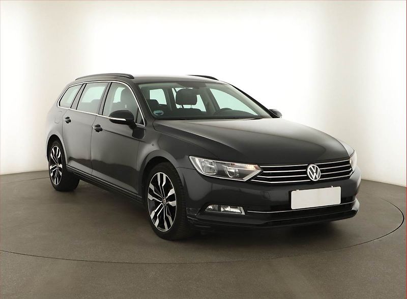 Volkswagen Passat (2018) 2.0 TDI, Automat, Navi - fotografie inzerátu